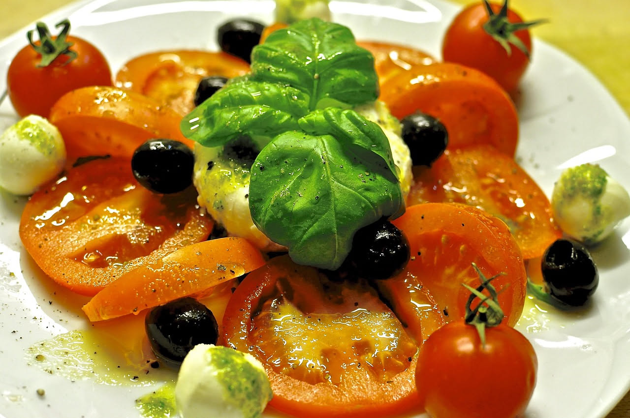 Da dove viene la caprese di bufala: le origini campane