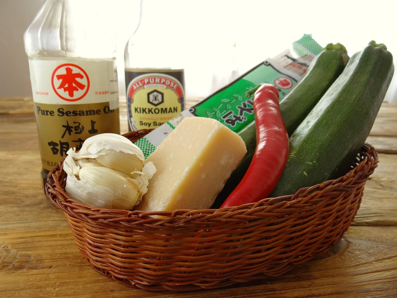 Insalata di zucchine e taleggio fredda