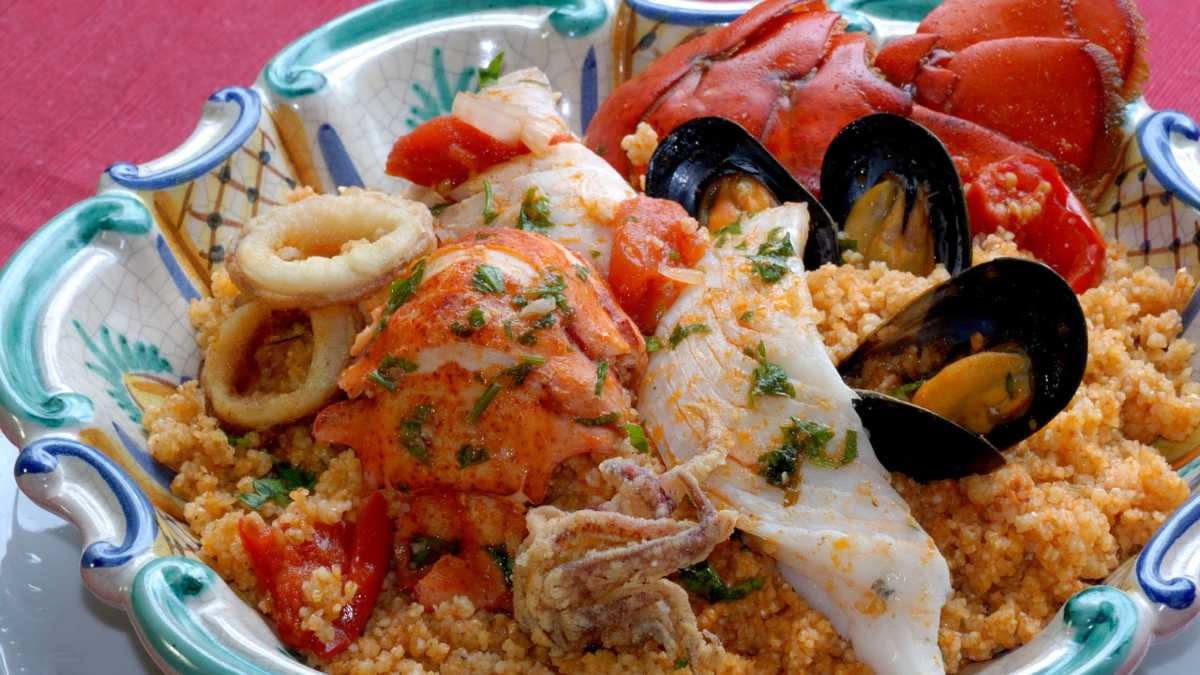 Qual è l'origine del cous cous di pesce: le radici trapanesi