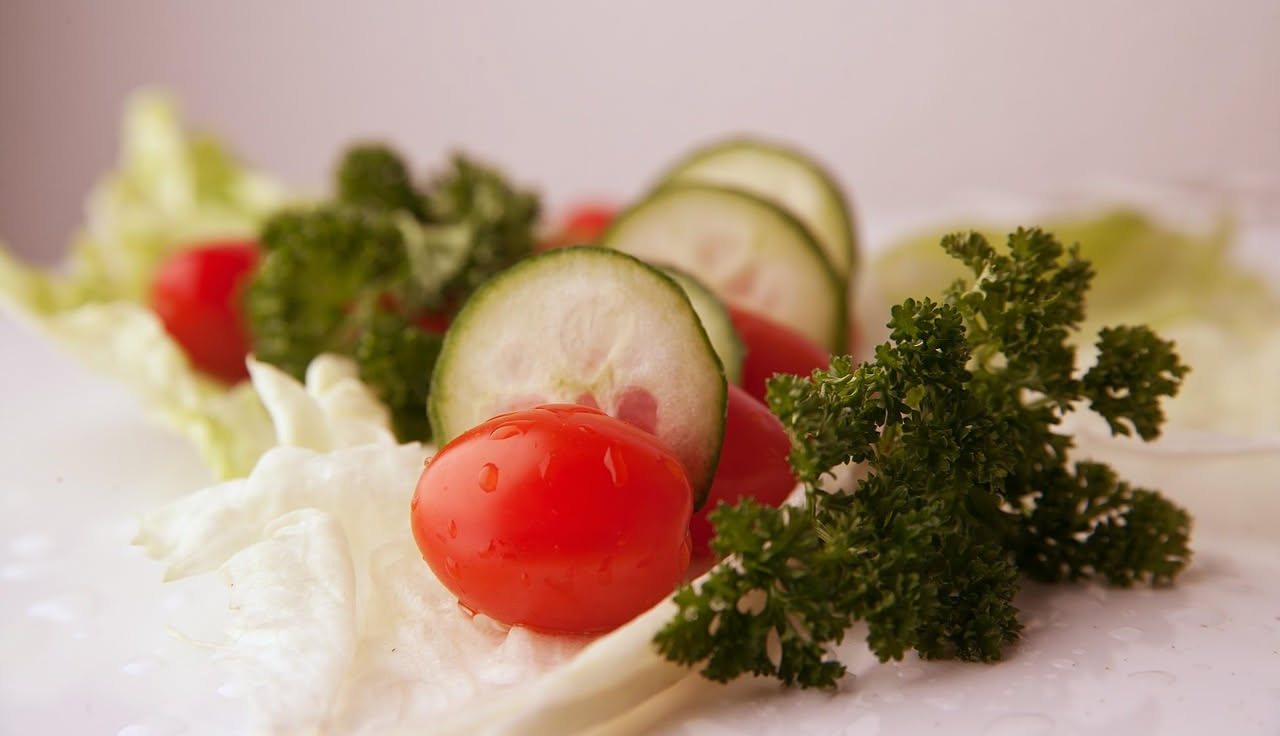 Insalata di pomodori e cetrioli